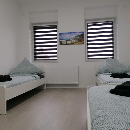 Estrella24 Living Rooms Singapur Херне Екстериор снимка