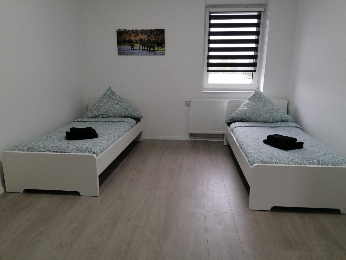 Estrella24 Living Rooms Singapur Херне Екстериор снимка
