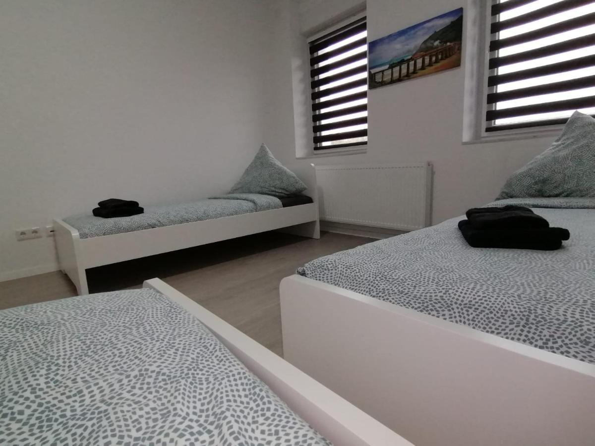 Estrella24 Living Rooms Singapur Херне Екстериор снимка