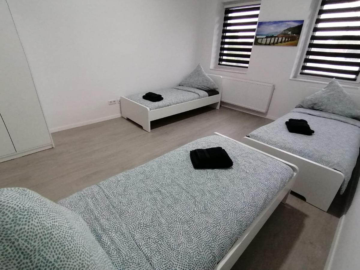 Estrella24 Living Rooms Singapur Херне Екстериор снимка